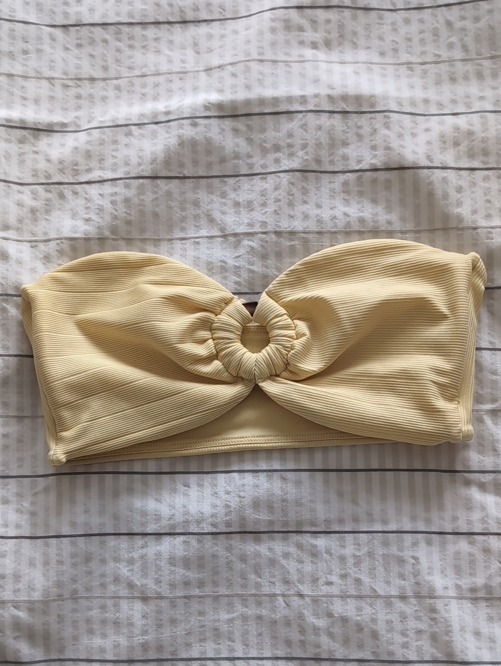 Simons Pale Yellow Strapless Bandeau Top with Center Ring Detail